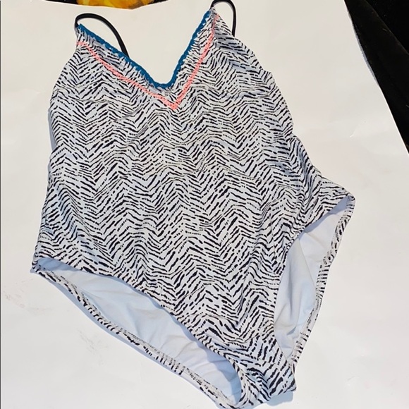 Arizona swimsuit - Picture 1 of 3